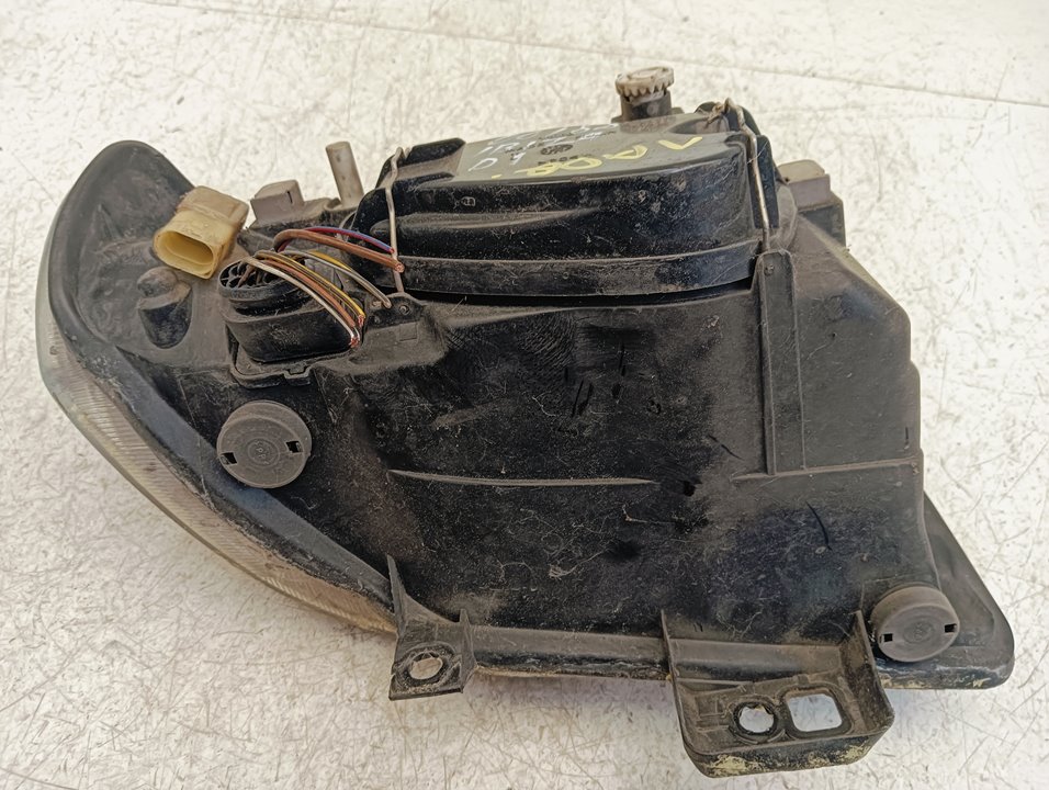 Faro SEAT Ibiza (6K1)