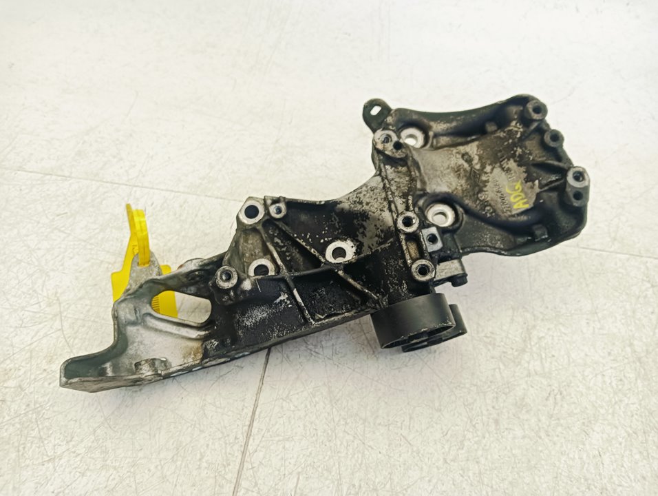 Soporte alternador Renault Megane I (KA...)