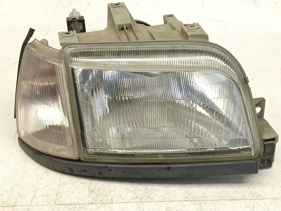 Faro derecho Renault Clio I (B/C57), foto 1 de 4