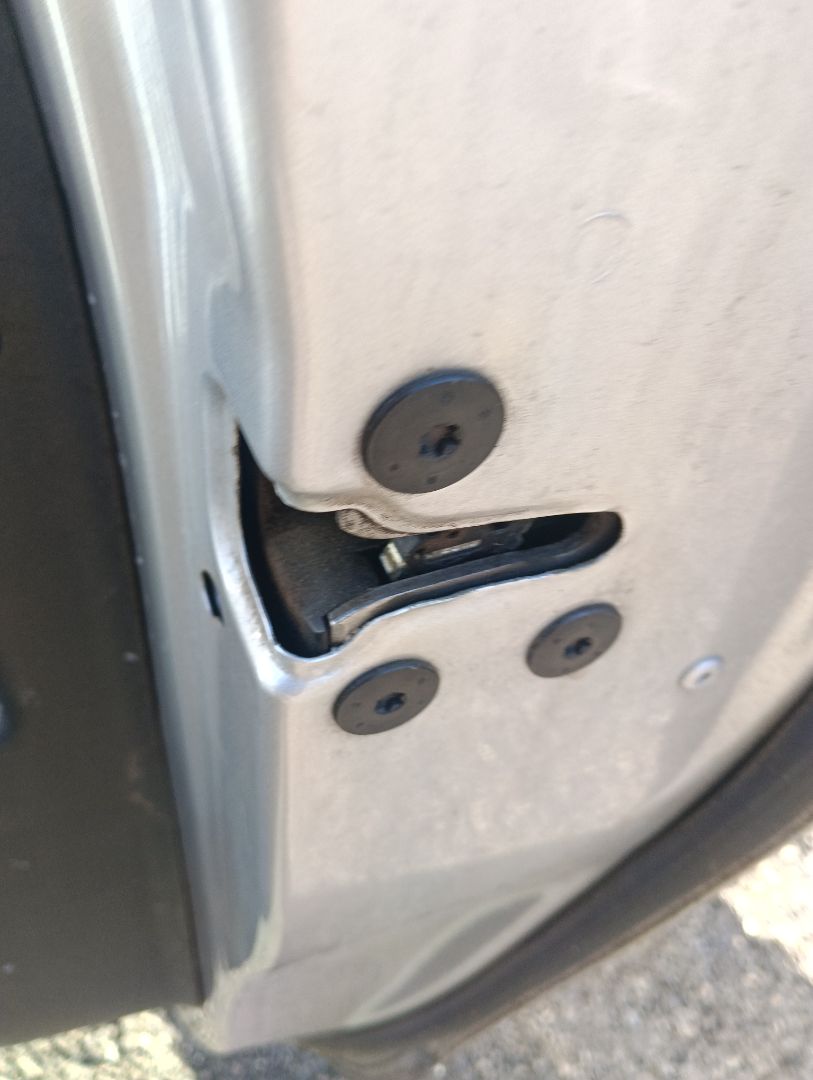 Cerradura puerta trasera derecha Renault Megane III, foto 1 de 1