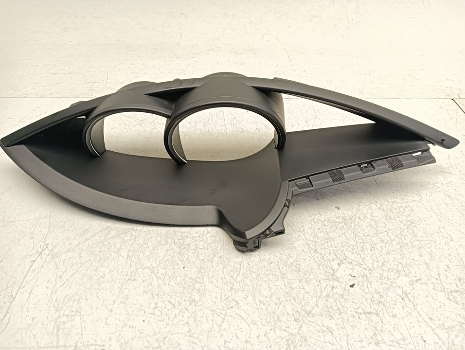 Embellecedor salpicadero Toyota Verso (AUR2/ZGR2)