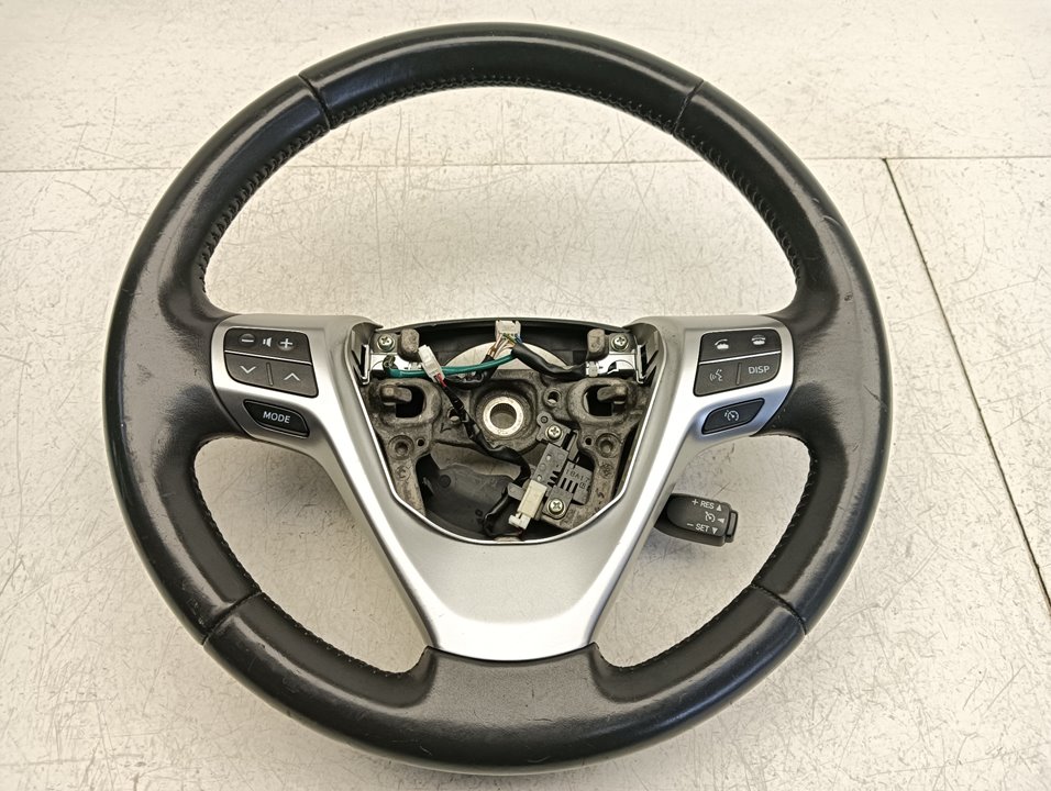 Volante Toyota Verso (AUR2/ZGR2)
