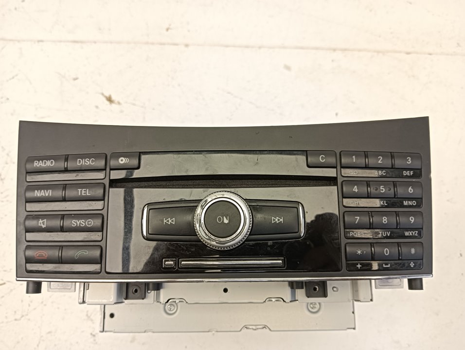 Sistema audio / radio CD Mercedes-Benz E (BM 207)