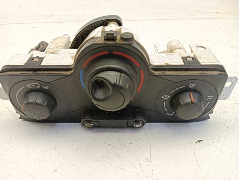 Mando calefacción / aire acondicionado Renault Kangoo II (F/KW0)