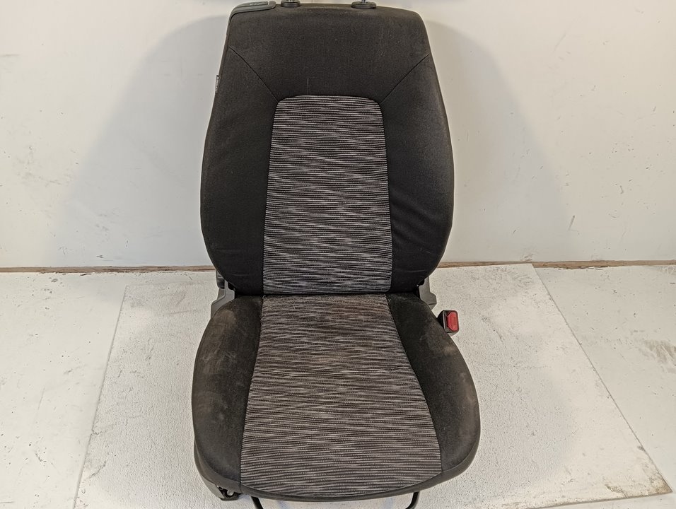 Asiento Kia Ceed (ED)