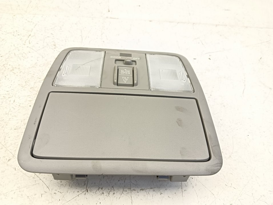 Luz interior Toyota RAV4 (A3)
