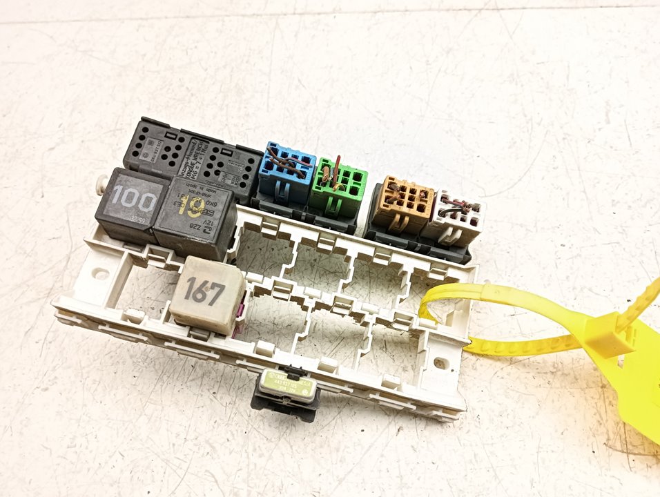 Caja relés / fusibles SEAT Ibiza (6K1)