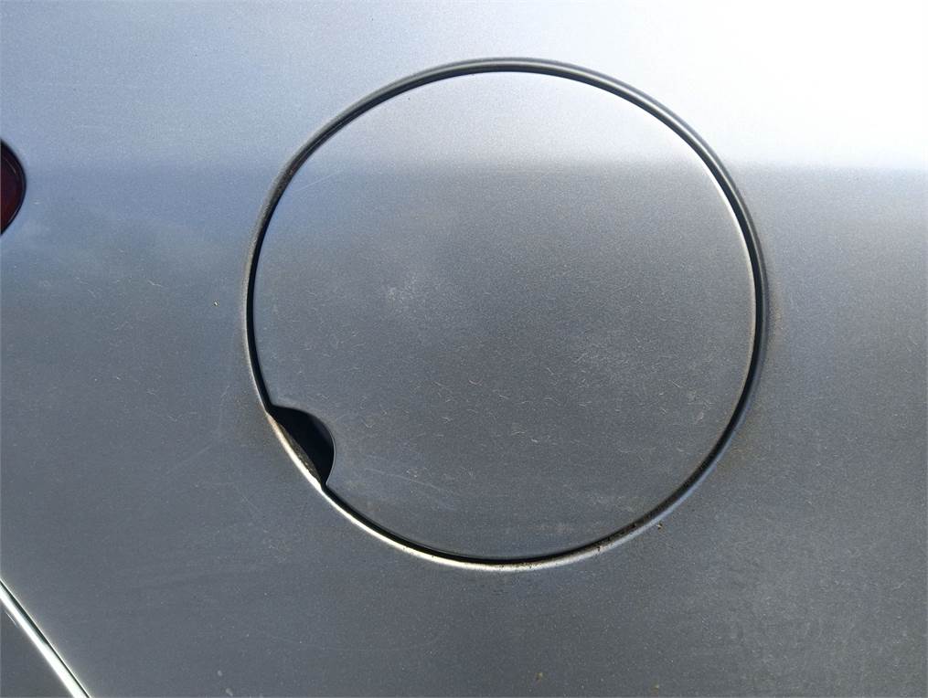 Tapa exterior combustible Renault Megane III
