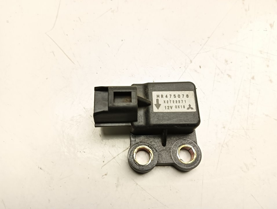 Sensor colision / impacto Mitsubishi Montero (V60/V70)
