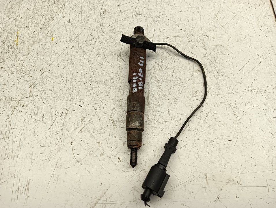 Inyector SEAT Ibiza (6L1)