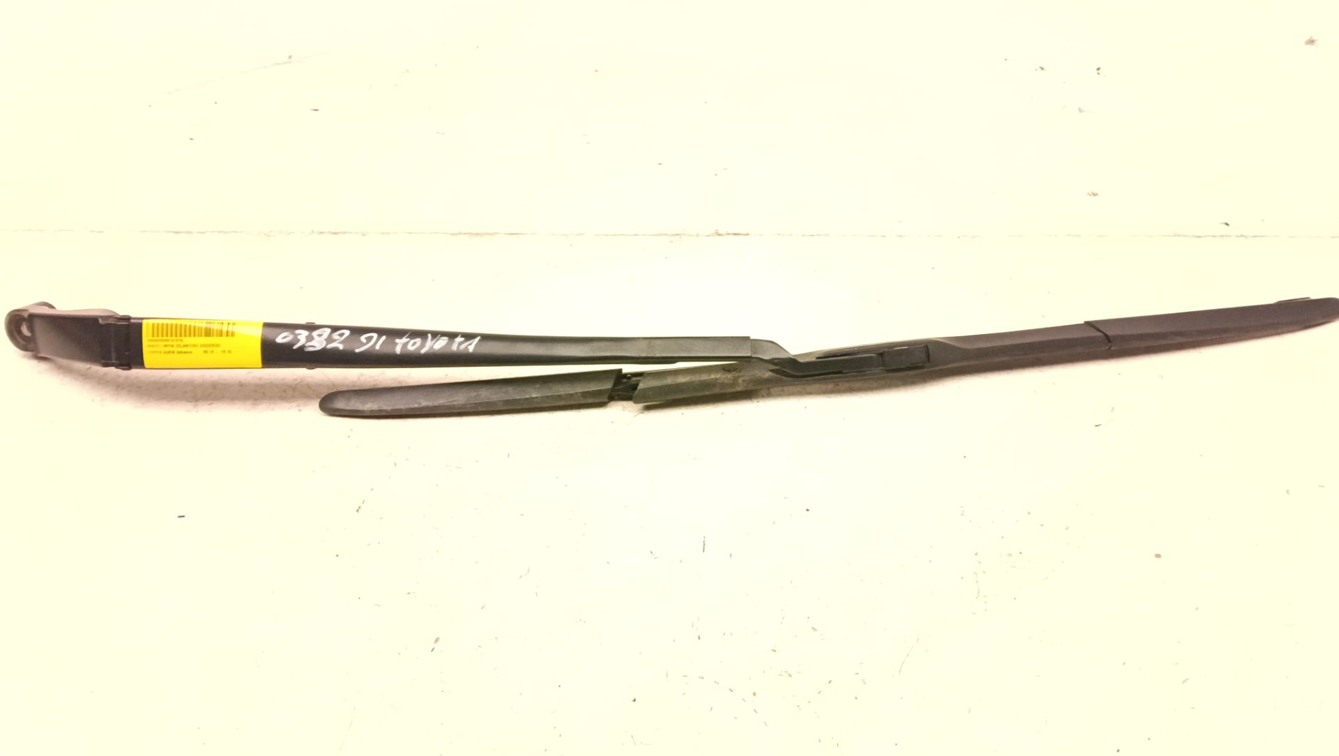 Brazo limpia Toyota Auris (E18)