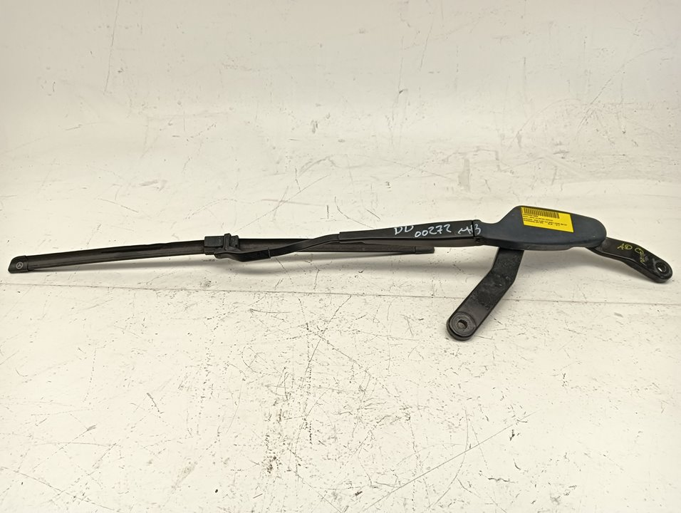 Brazo limpia Mercedes-Benz E (BM 207)