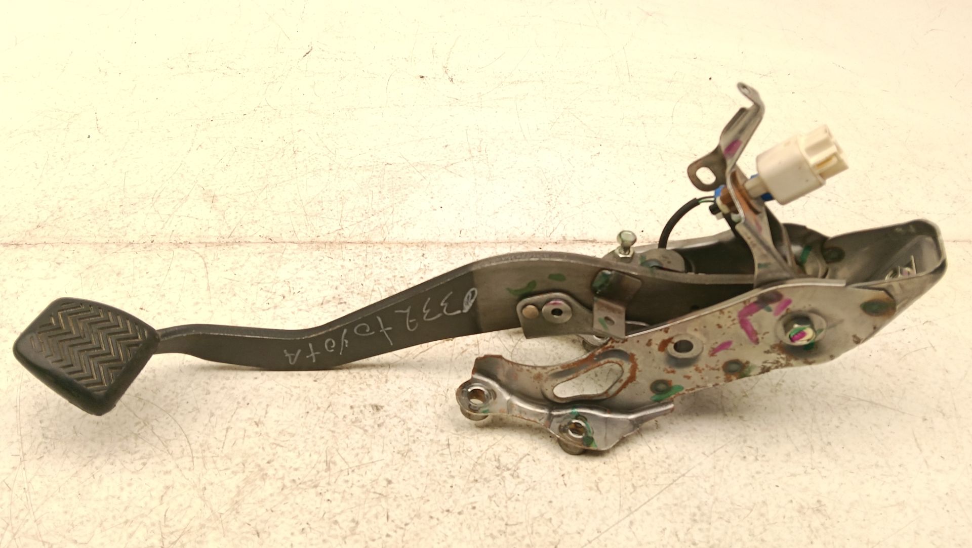Pedal freno Toyota Auris (E18)