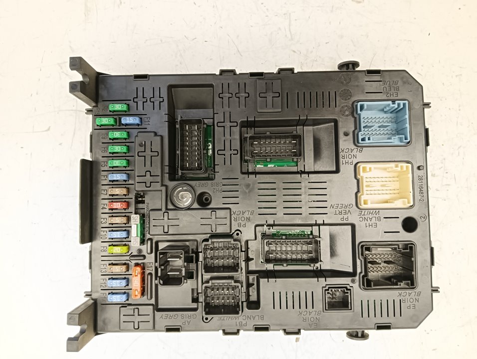 Caja relés / fusibles Peugeot 308