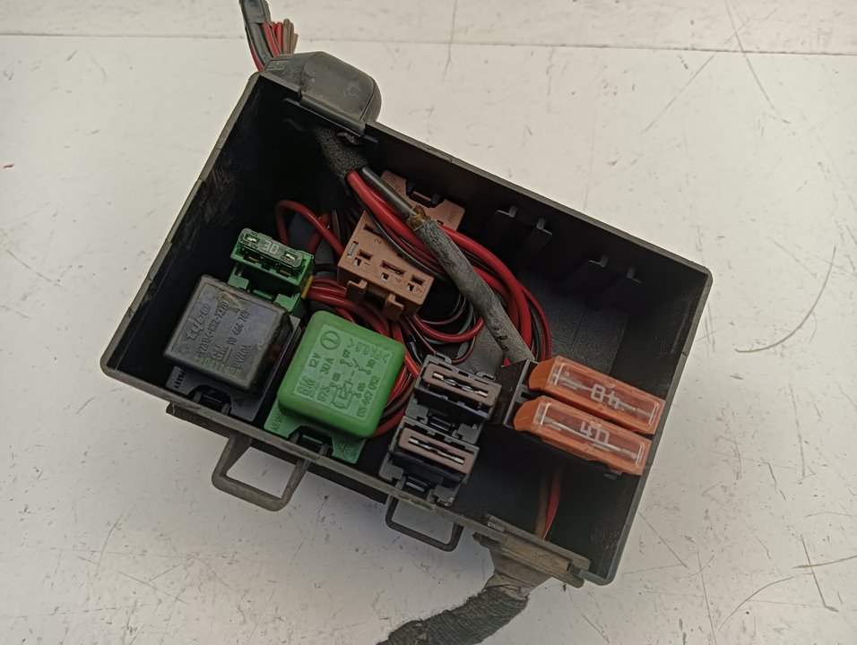 Caja relés / fusibles Opel Astra G
