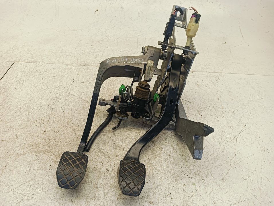 Pedal freno Audi A6 (4B5)