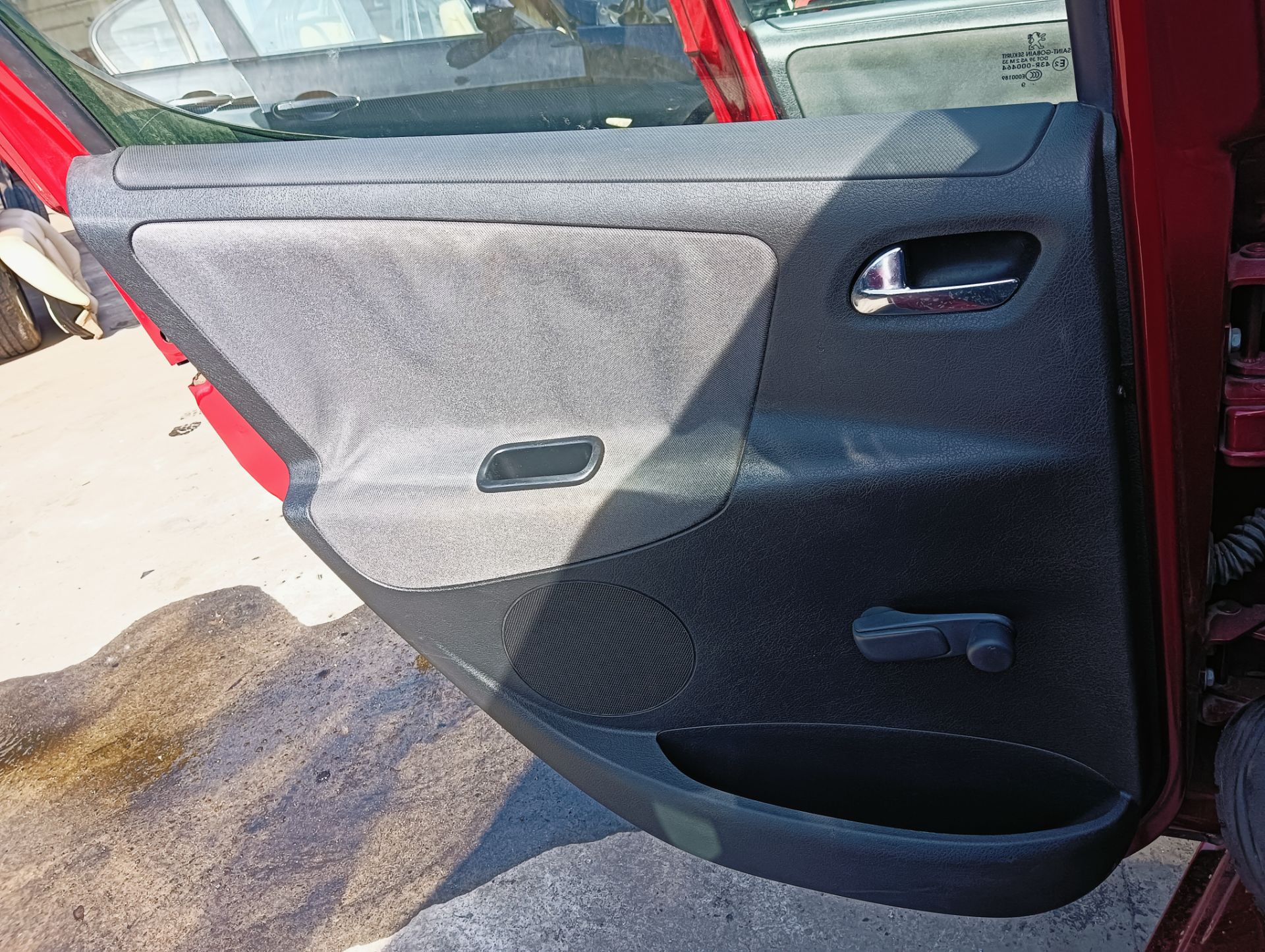 Guarnecido puerta Peugeot 207