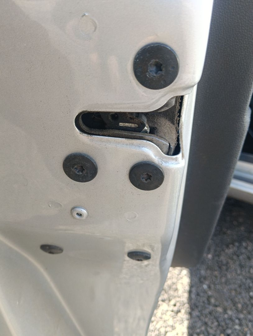 Cerradura puerta delantera izquierda Renault Megane III, foto 1 de 1
