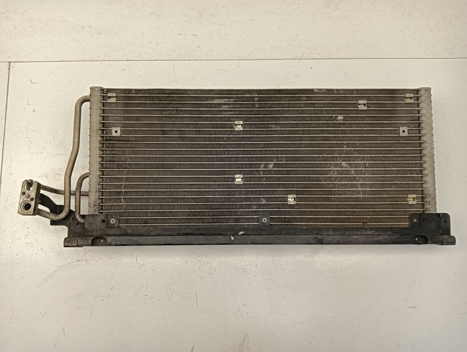 Condensador / radiador aire acondicionado Opel Corsa B