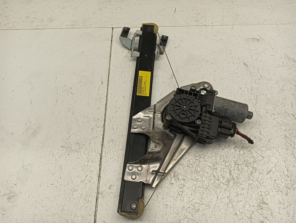 Elevalunas Audi A6 (4B2)