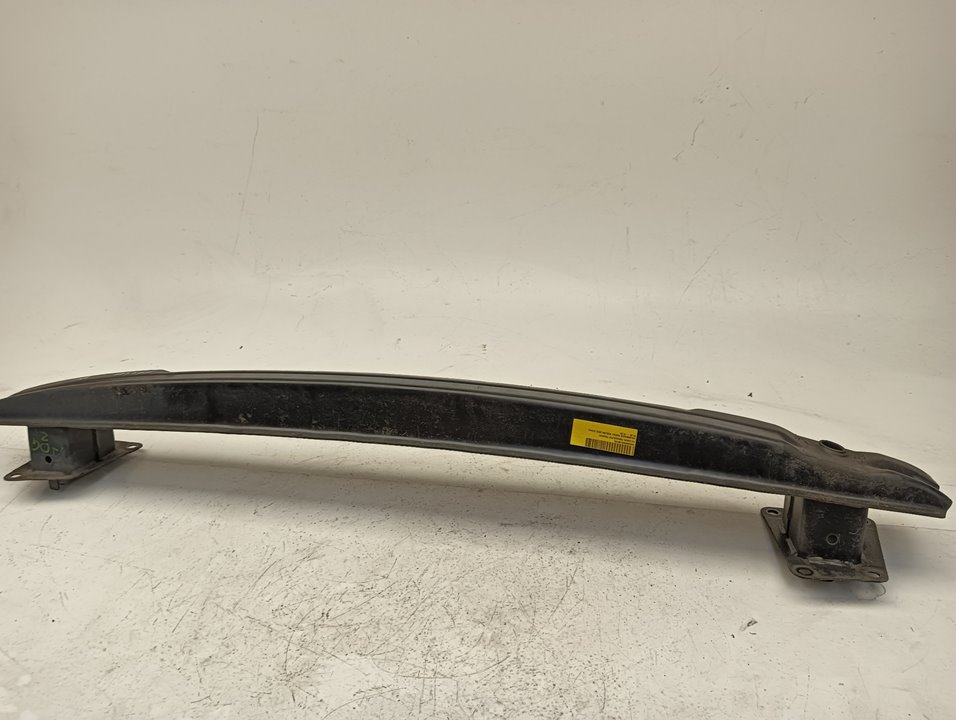 Refuerzo paragolpes Volkswagen Passat (3C2)