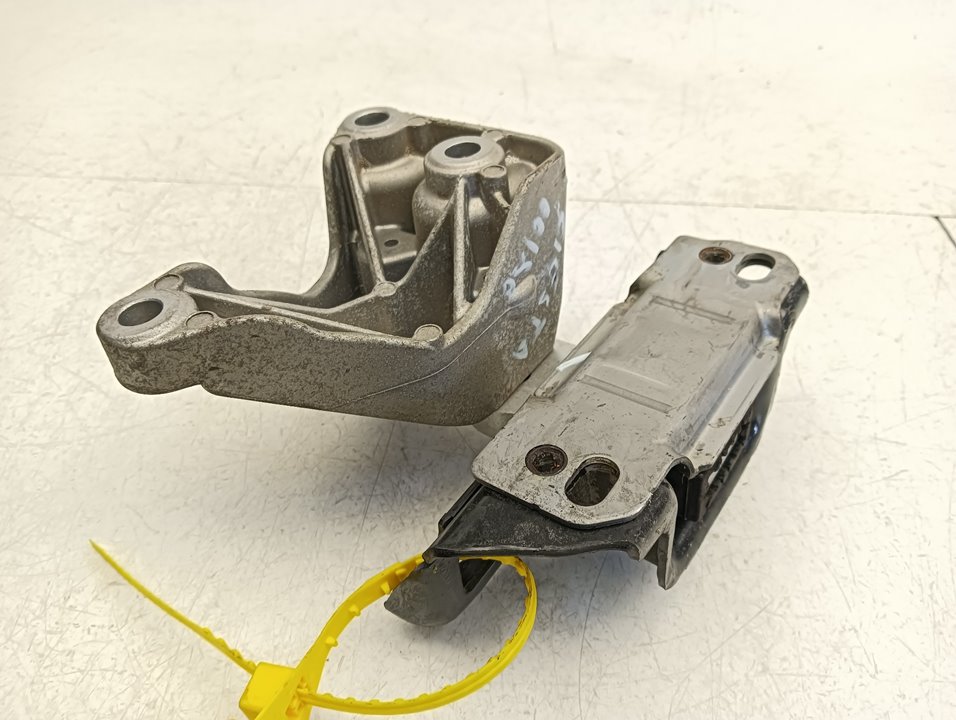 Soporte motor Ford Fiesta (CNN)