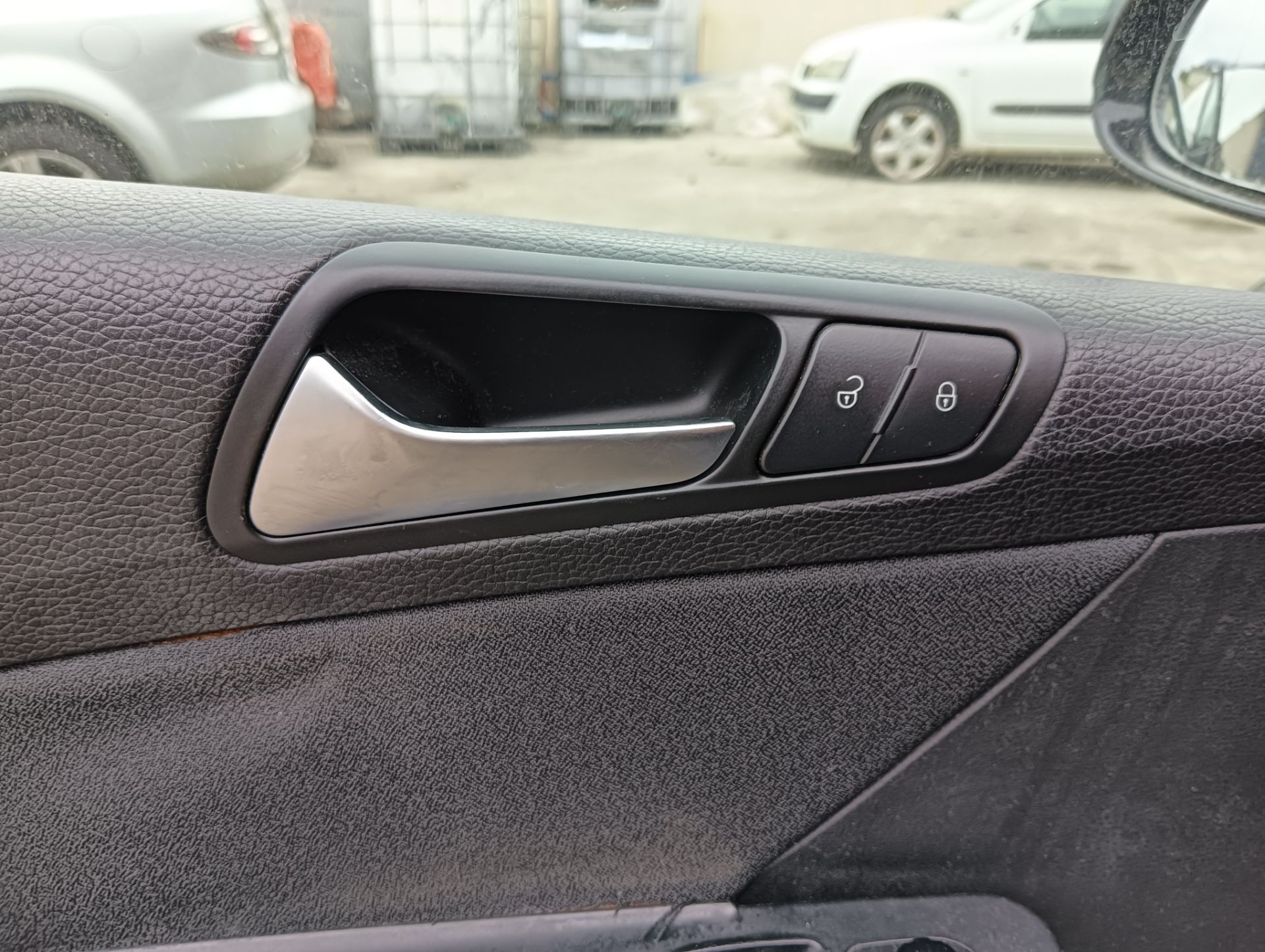 Maneta Volkswagen Passat (3C2)