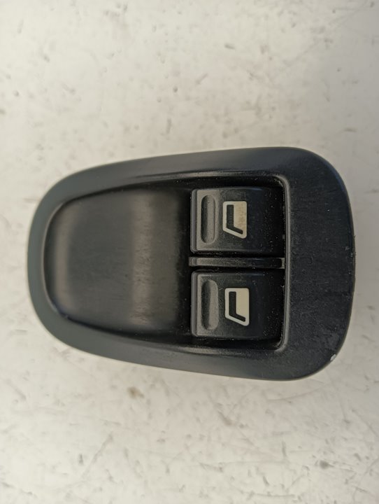 Mando elevalunas Peugeot 206