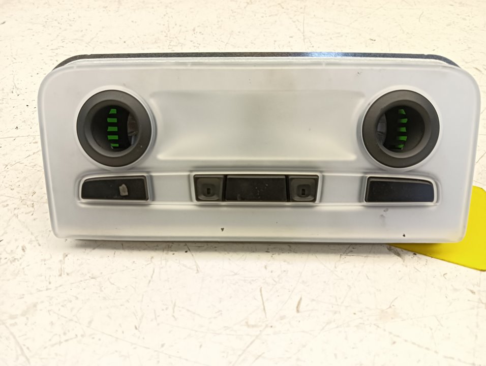 Luz interior BMW 1 (E82)