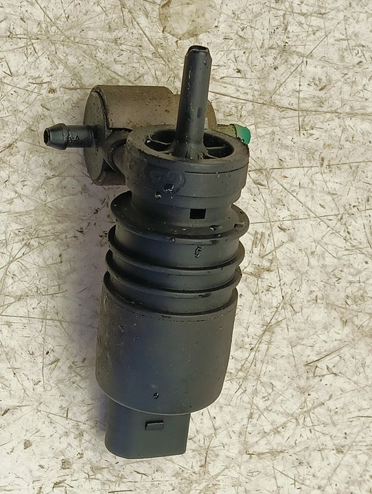 Bomba limpia Volkswagen Passat (3B3)