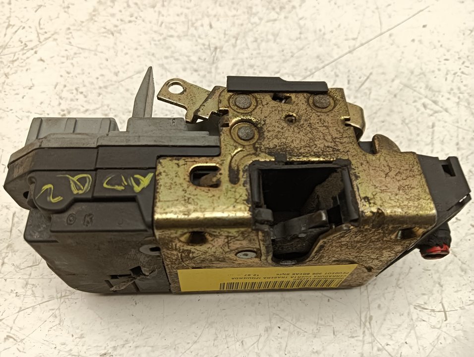 Cerradura puerta Peugeot 306