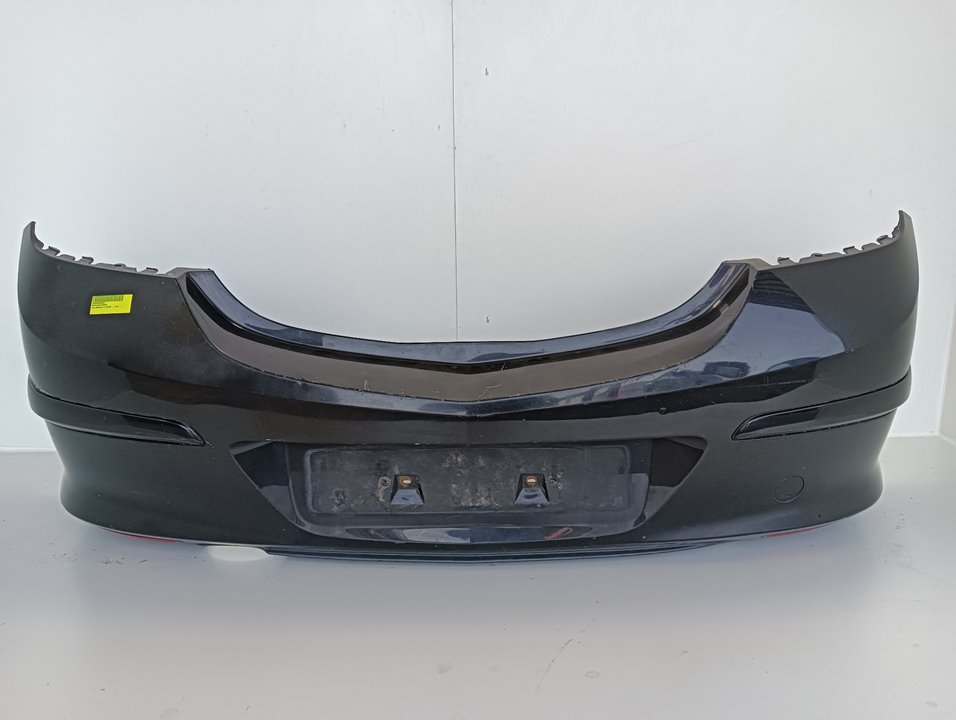 Paragolpes Opel Astra H GTC