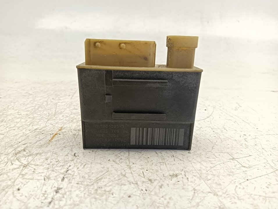 Caja precalentamiento Peugeot 407