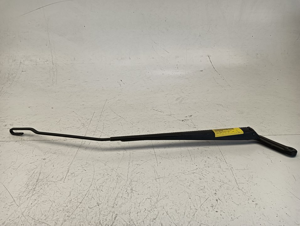 Brazo limpia Peugeot 206