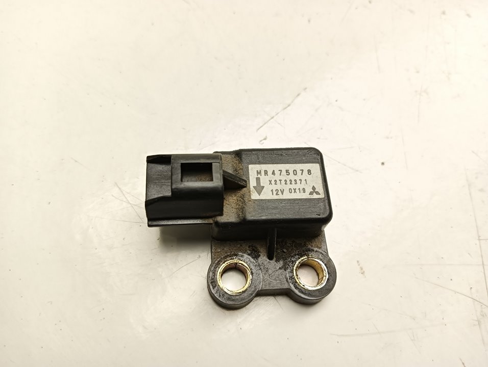 Sensor colision / impacto Mitsubishi Montero (V60/V70)