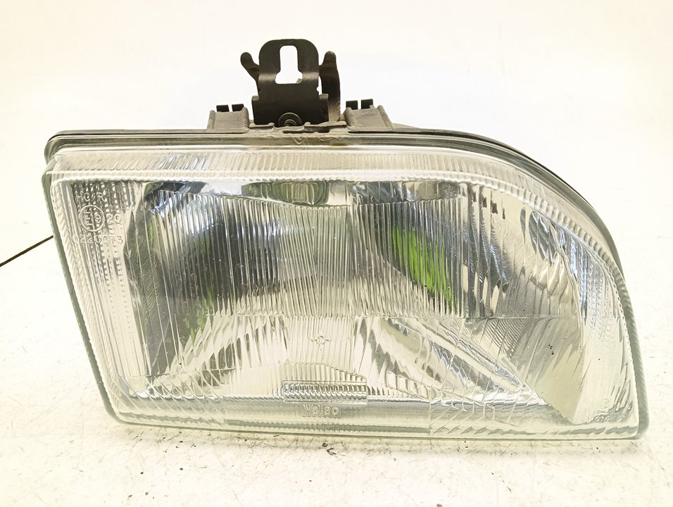 Faro Ford Fiesta Courier *