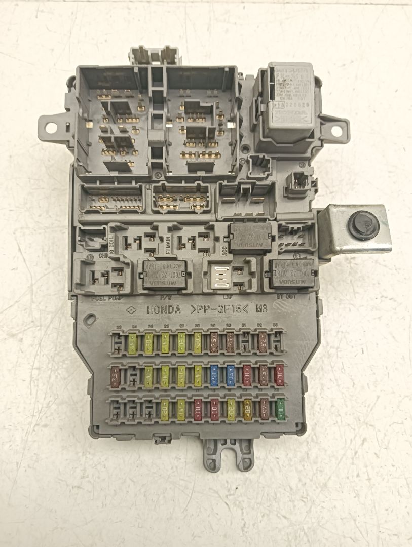 Caja relés / fusibles Honda Accord (CL/CN)