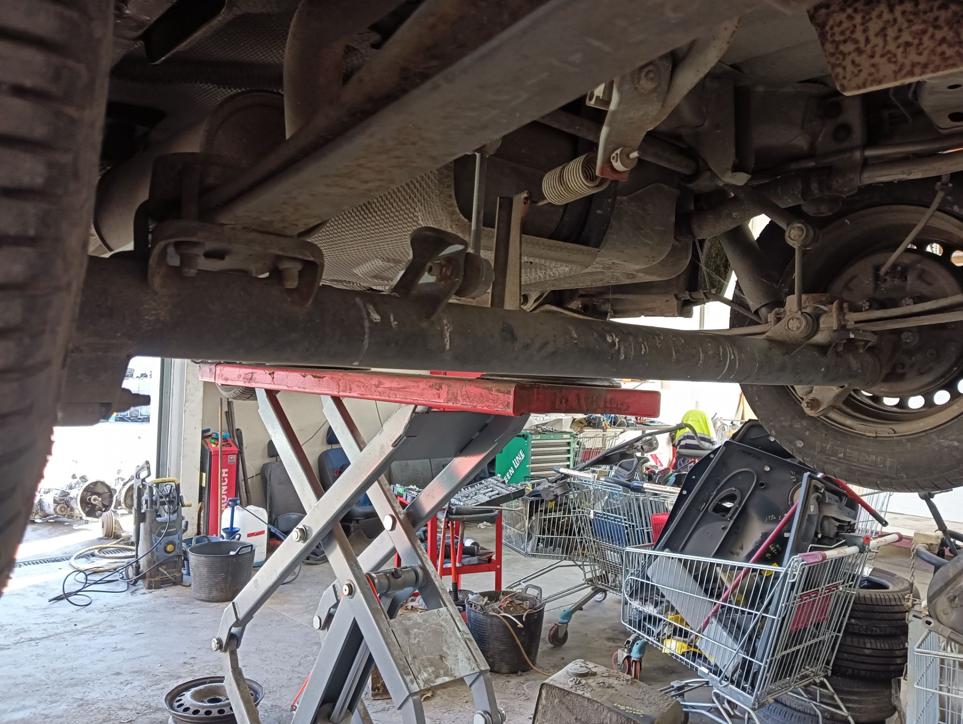 Puente Ford Transit Connect (TC7)