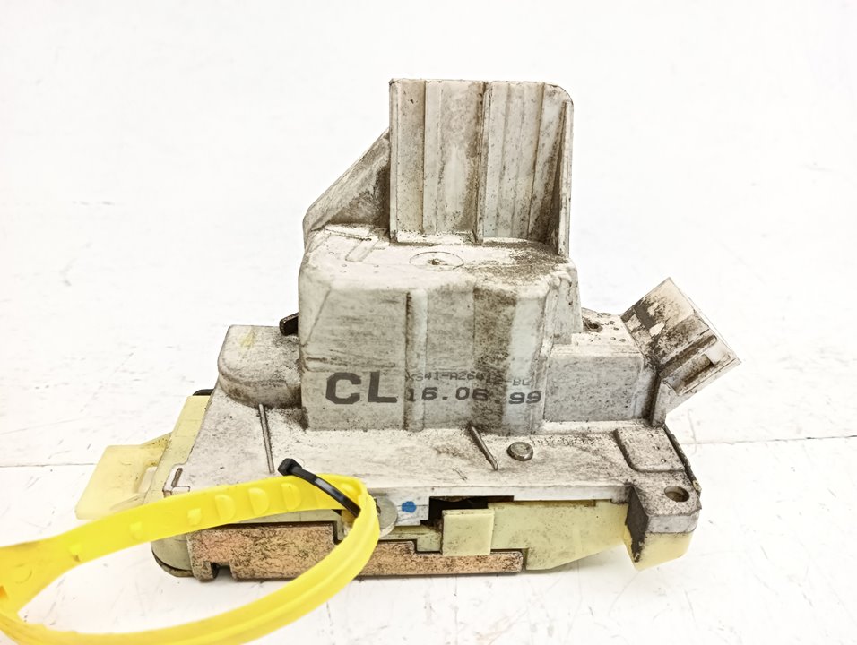 Cerradura puerta Ford Focus (CAK)
