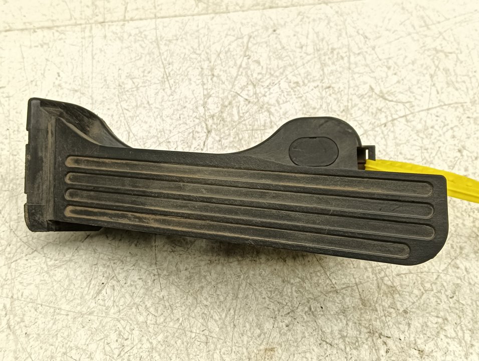 Pedal acelerador Audi A3 (8P1)