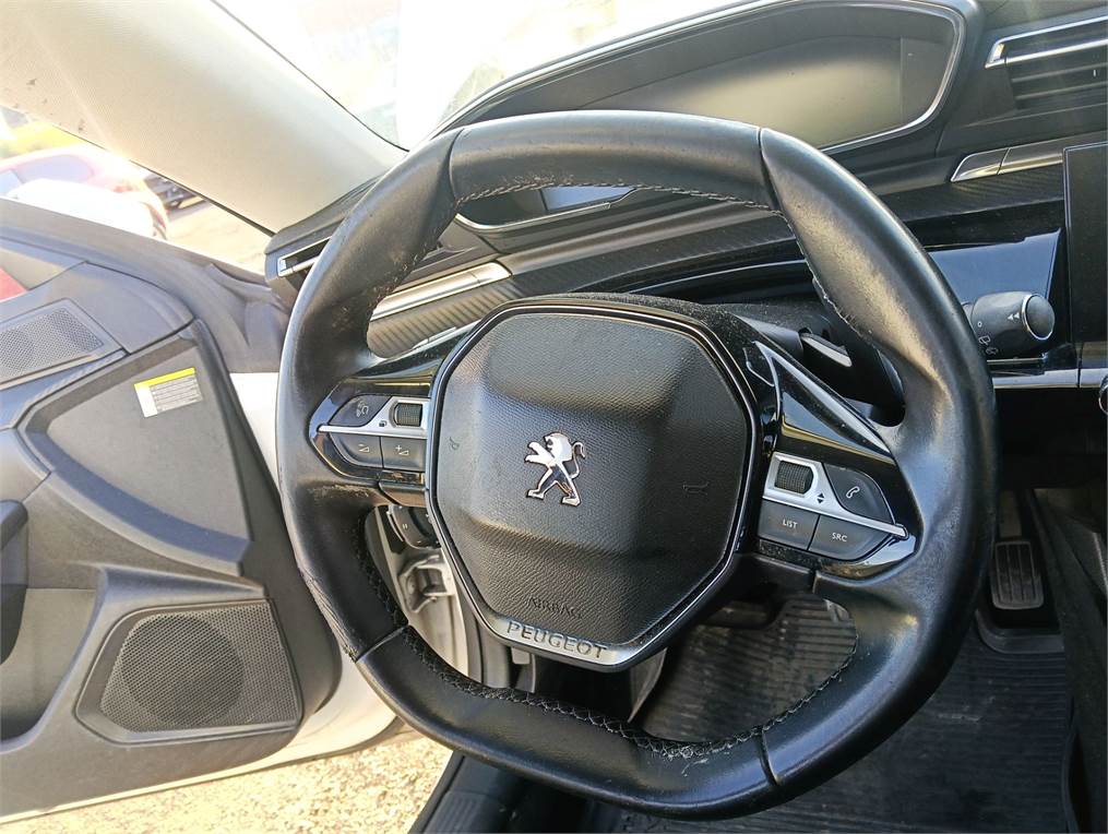 Volante Peugeot 508 (R8)