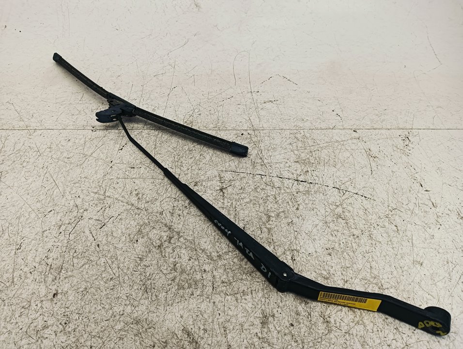 Brazo limpia Tata Gran Safari