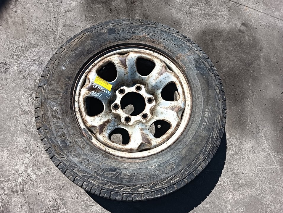 Llanta Nissan Terrano II (R20)