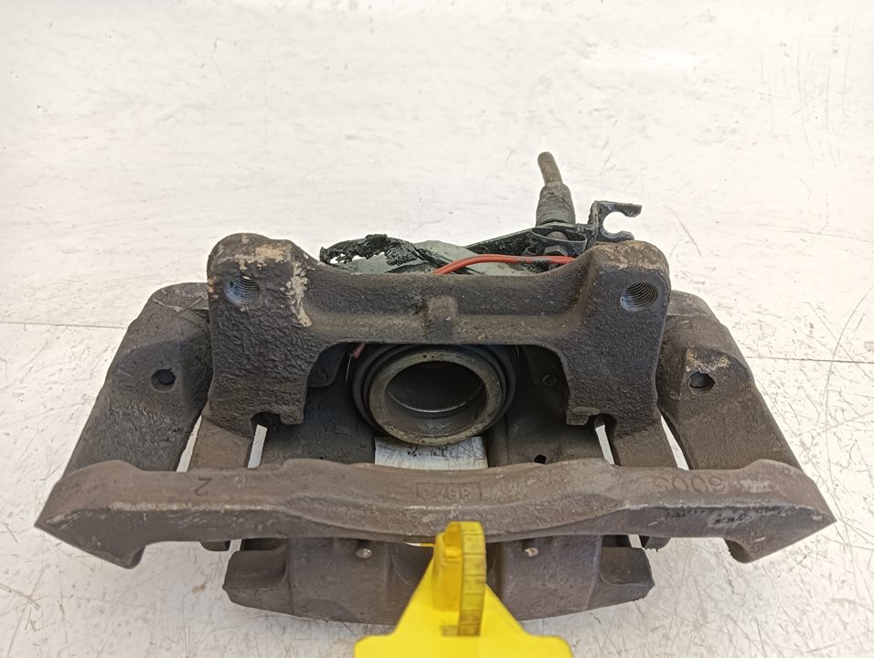 Pinza de freno Audi A6 (4B2)