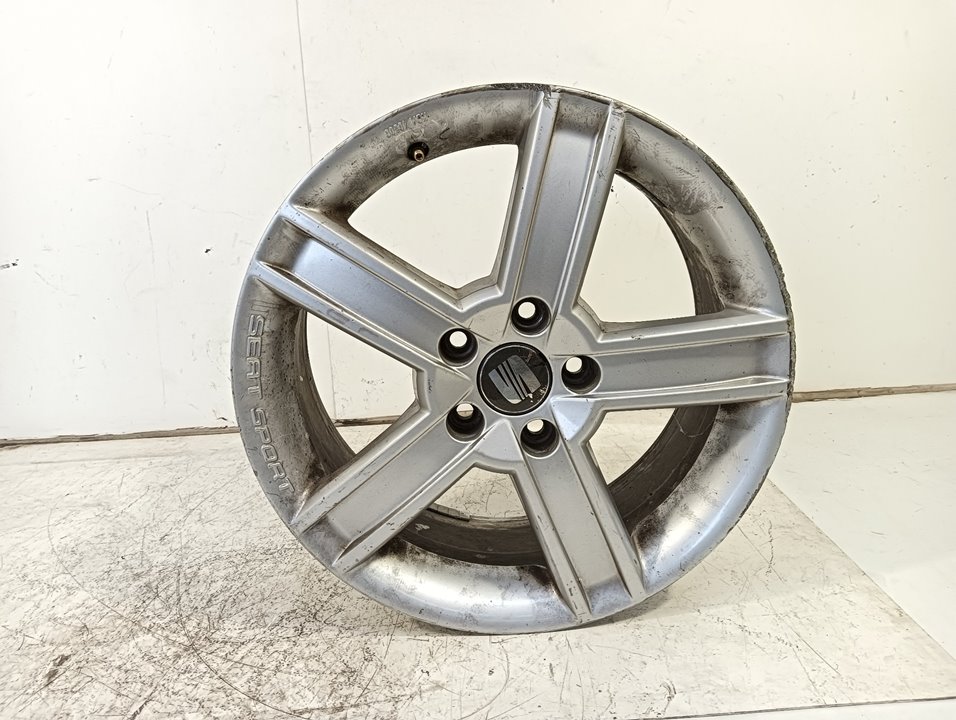 Llanta SEAT Leon (1P1), foto 1 de 4