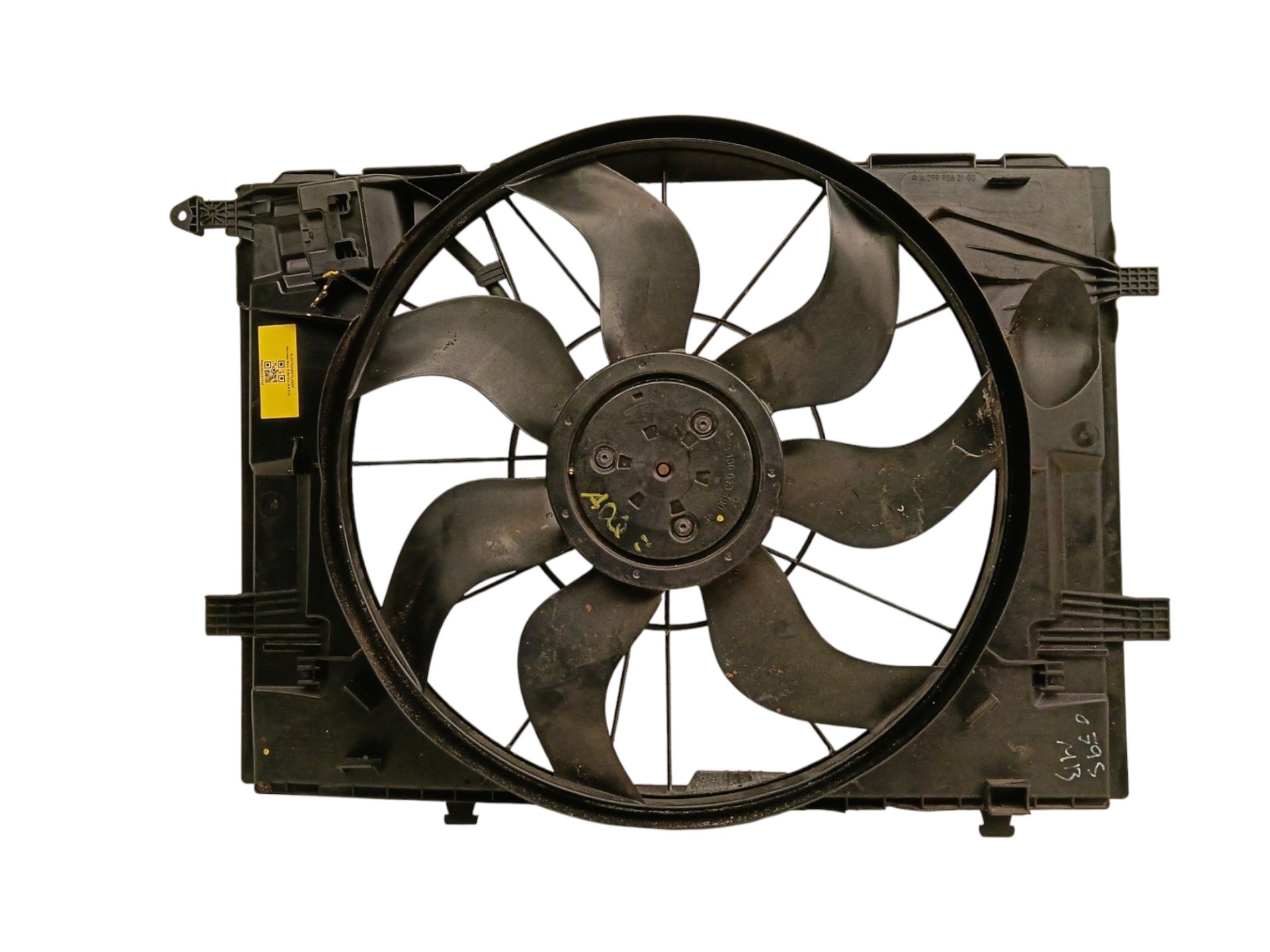 Electroventilador Mercedes-Benz E (BM 213), foto 1 de 5