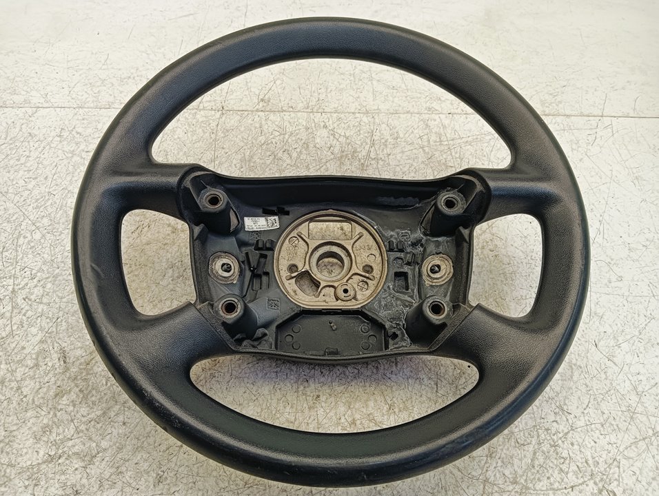 Volante Audi A4 (8E)