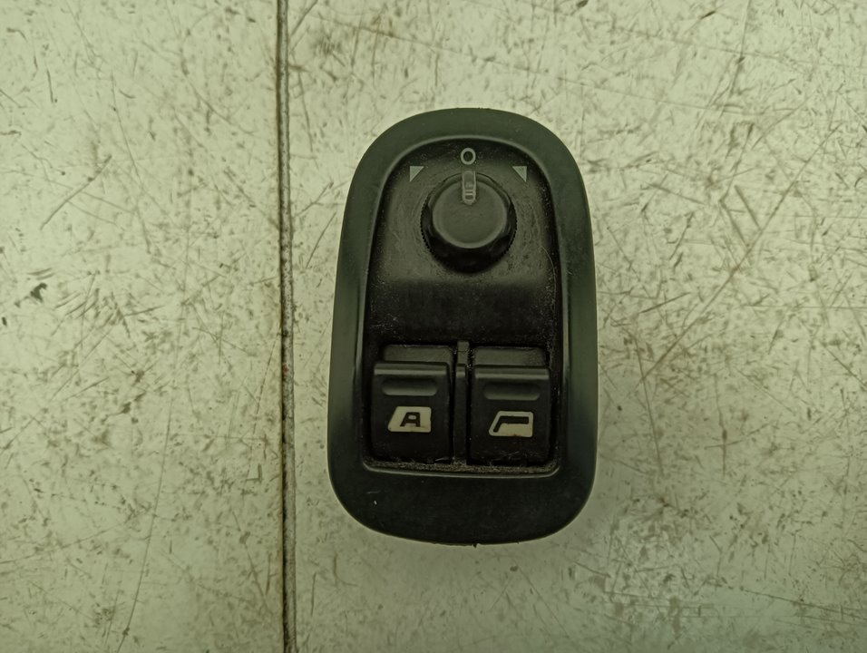 Mando elevalunas Peugeot 206