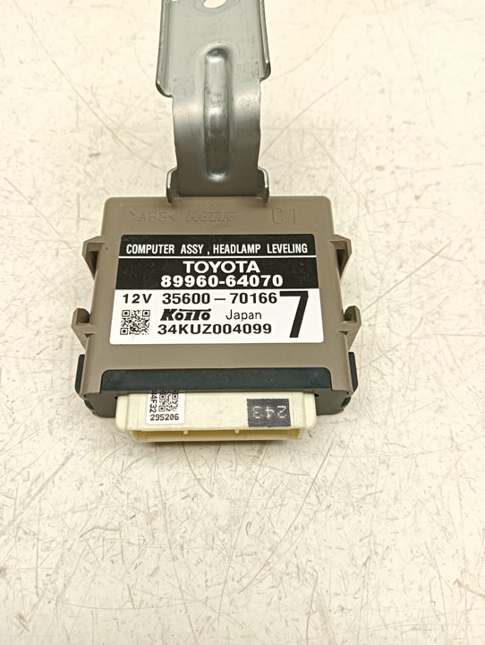 Módulo electrónico Toyota Verso (AUR2/ZGR2)