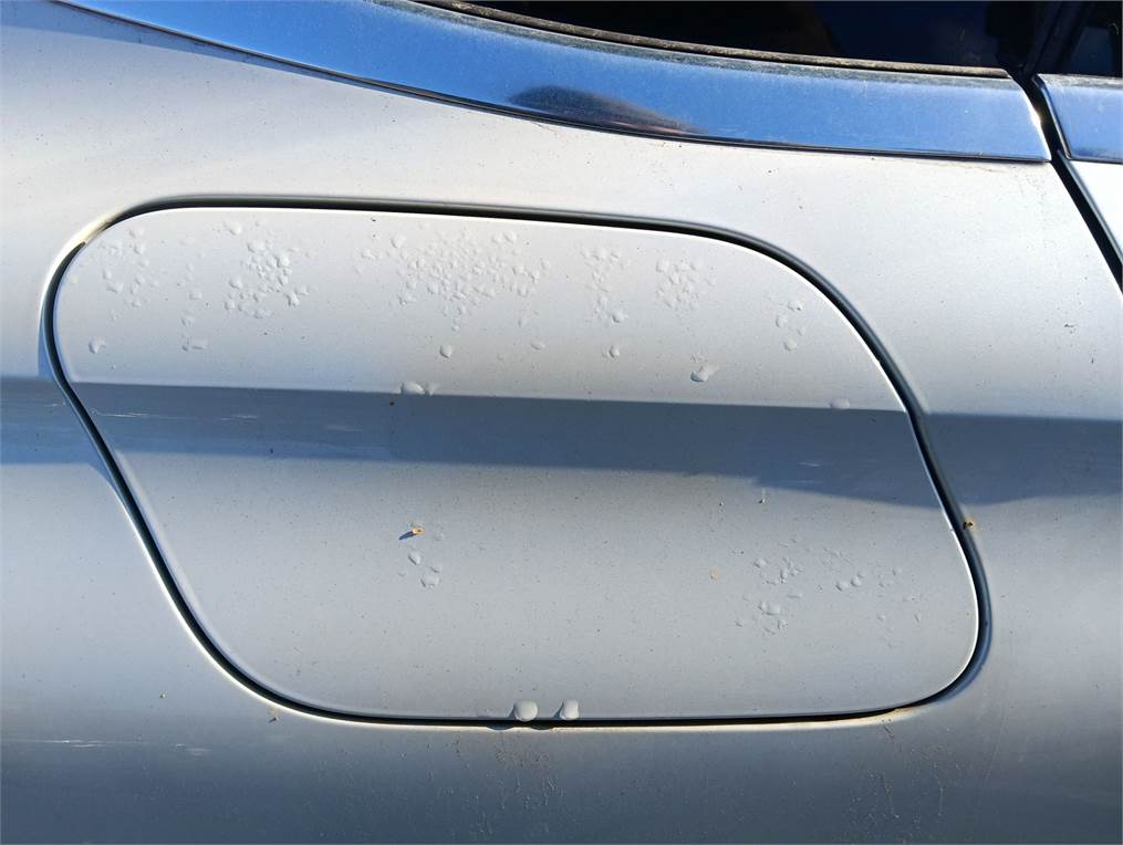 Tapa exterior combustible Peugeot 508 (R8)